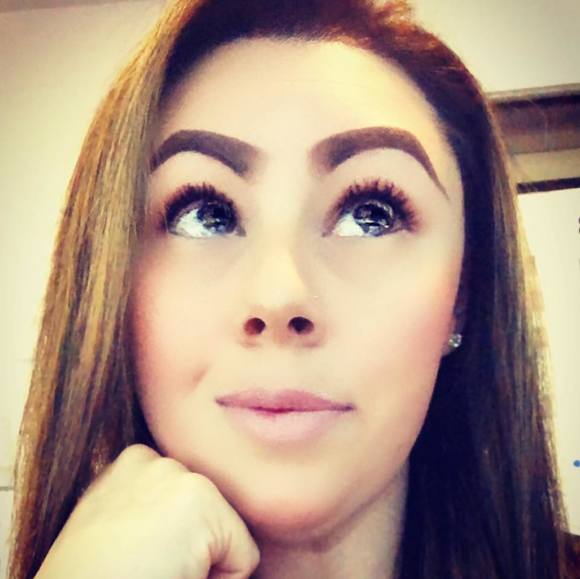 Meet your Posher, Adriana - Picture 1 of 1